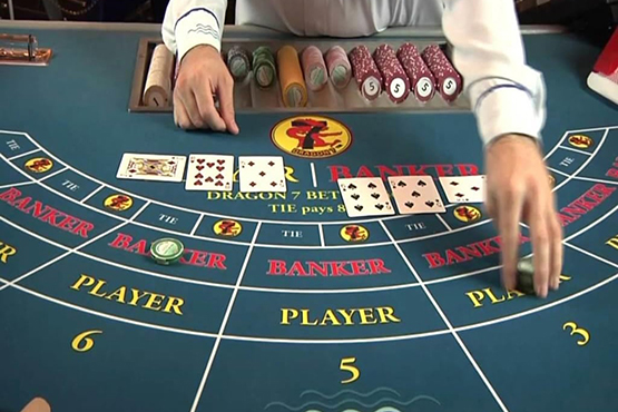 baccarat-casino-table